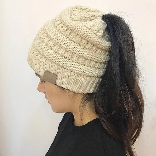 European and American Autumn and Winter Beanie Hat Popular Knitted Ponytail Hats Women Wool Beanie Hats