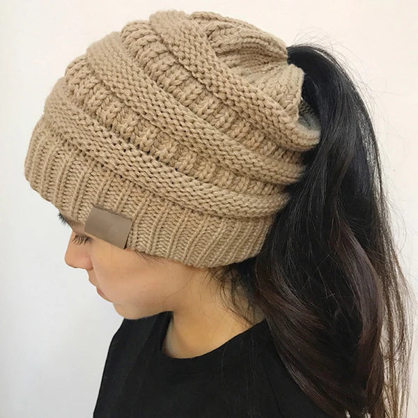 European and American Autumn and Winter Beanie Hat Popular Knitted Ponytail Hats Women Wool Beanie Hats