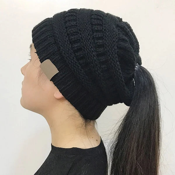 European and American Autumn and Winter Beanie Hat Popular Knitted Ponytail Hats Women Wool Beanie Hats